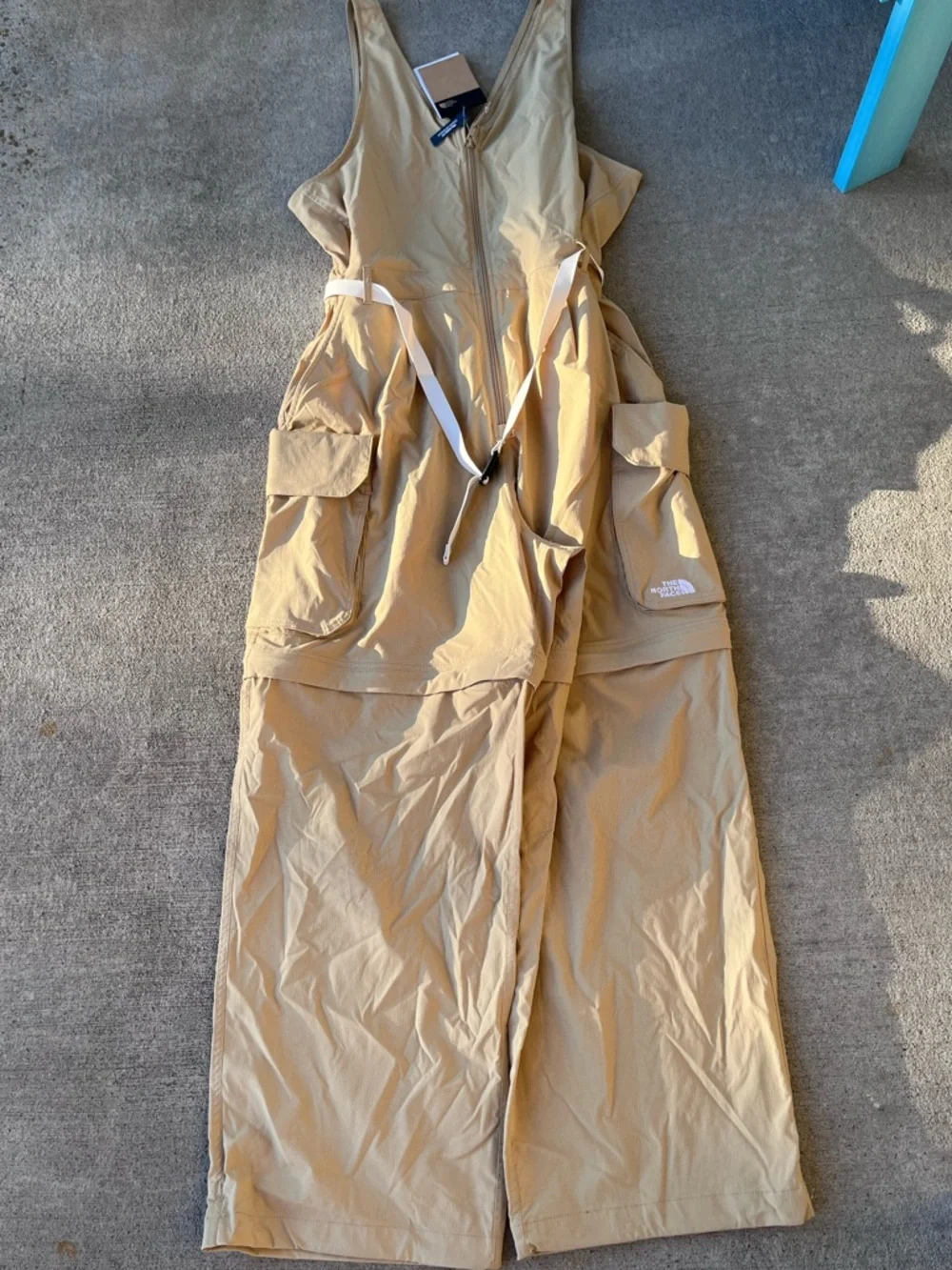 The North Face women’s classic V pathfinder one piece jumpsuit onesie stone NWT - Picture 6 of 7